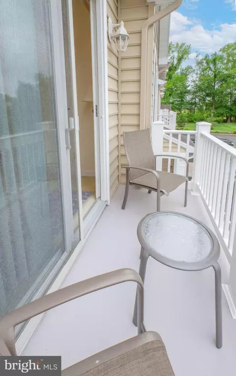 Exterior - 2 Smithfield Ct #103, Ocean View, DE 19970 photo 8 of 8