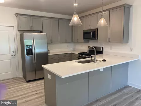 33530 Old Salt Ln #102, Lewes, DE 19958