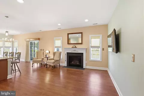 Living - 7 Frankenberry Dr, Georgetown, DE 19947 photo 3 of 3