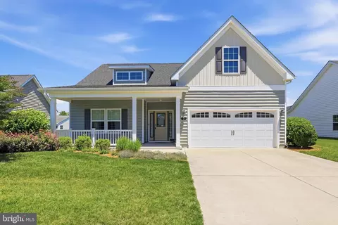Exterior - 7 Frankenberry Dr, Georgetown, DE 19947 photo 2 of 9