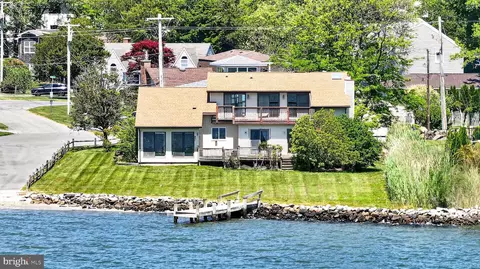 208 Salisbury St, Rehoboth Beach, DE 19971