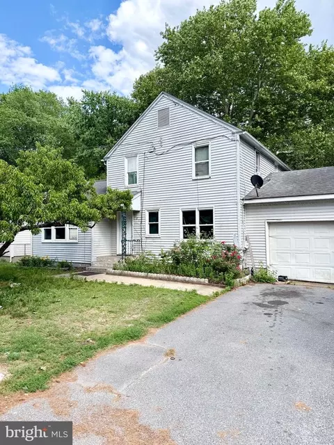 Exterior - 213 Old Laurel Rd, Georgetown, DE 19947 photo 1 of 2