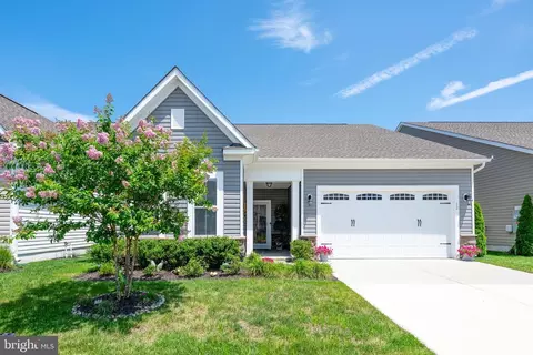12 Links Dr, Bridgeville, DE 19933