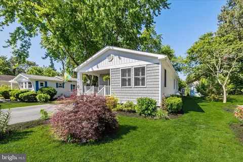 19648 Queen St, Rehoboth Beach, DE 19971