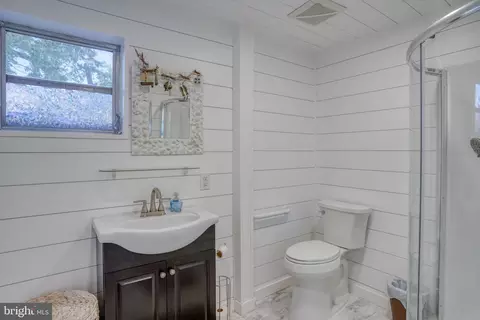 Bath - 77 West Ave, Ocean View, DE 19970 photo 1 of 4