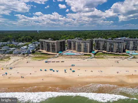 409 Georgetowne House Rd, Bethany Beach, DE 19930