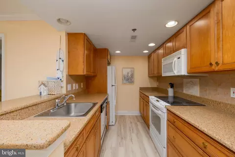 Kitchen - 409 Georgetowne House Rd, Bethany Beach, DE 19930 photo 4 of 4