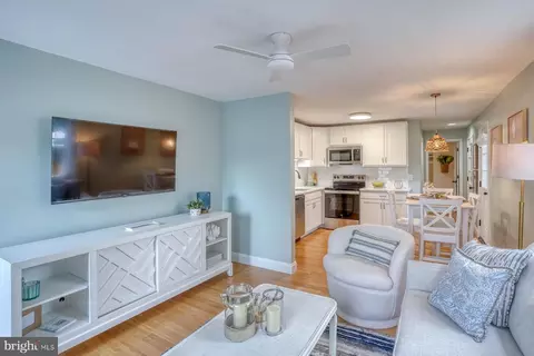 81 Lake Ave, Rehoboth Beach, DE 19971