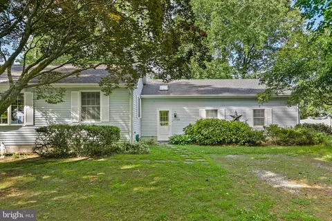 Exterior - 37504 Susan St, Ocean View, DE 19970 photo 8 of 13