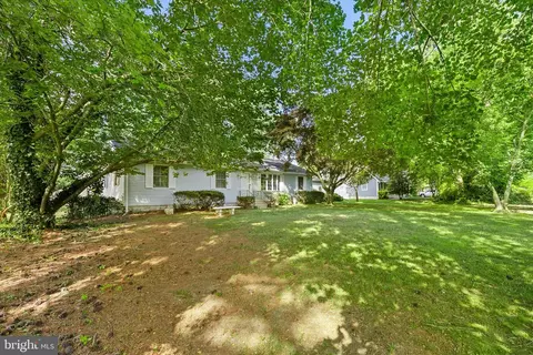 Exterior - 37504 Susan St, Ocean View, DE 19970 photo 9 of 13