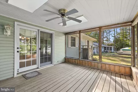 Exterior - 37504 Susan St, Ocean View, DE 19970 photo 11 of 13