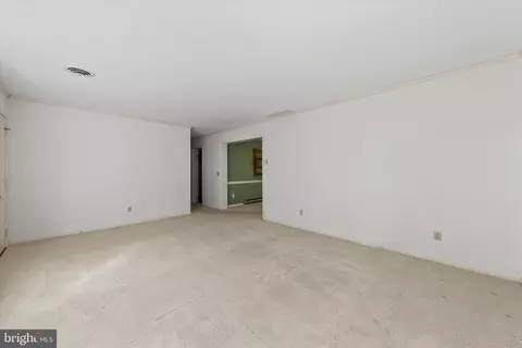 Living - 37504 Susan St, Ocean View, DE 19970 photo 2 of 5