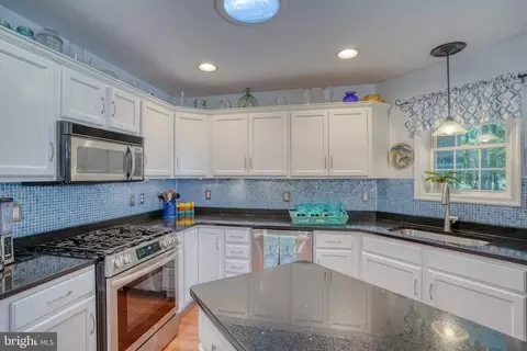 Kitchen - 25399 Sturgis Ln, Georgetown, DE 19947 photo 3 of 3