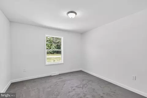 Bedroom - 16910 Pepperbox Rd, Laurel, DE 19956 photo 2 of 2