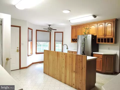 Kitchen - 2 S Shore Dr, Lincoln, DE 19960 photo 2 of 4