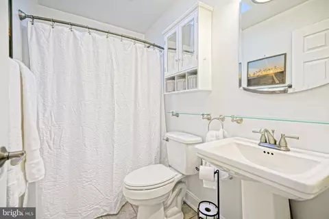Bath - 100 Cedar St, Lewes, DE 19958 photo 1 of 1