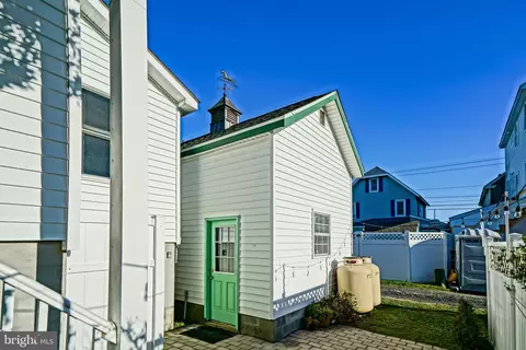 Exterior - 100 Cedar St, Lewes, DE 19958 photo 9 of 9