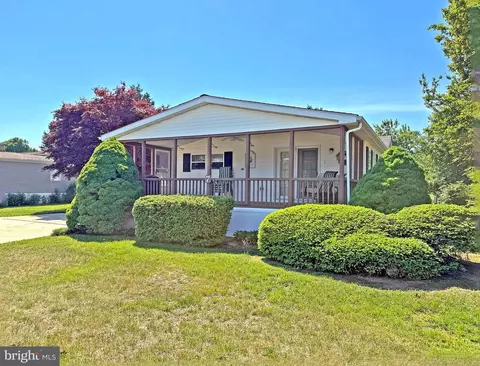 7 Devon Ln #E-5, Lewes, DE 19958