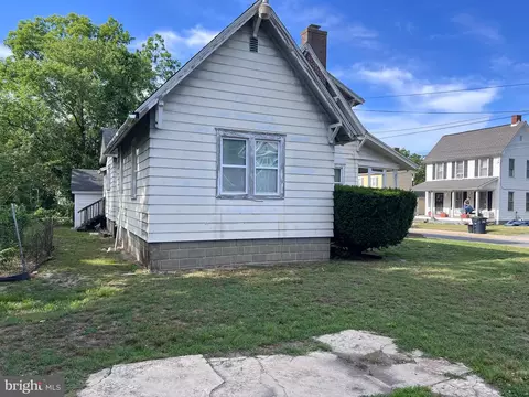 Other - 402 Willow St, Laurel, DE 19956 photo 1 of 5