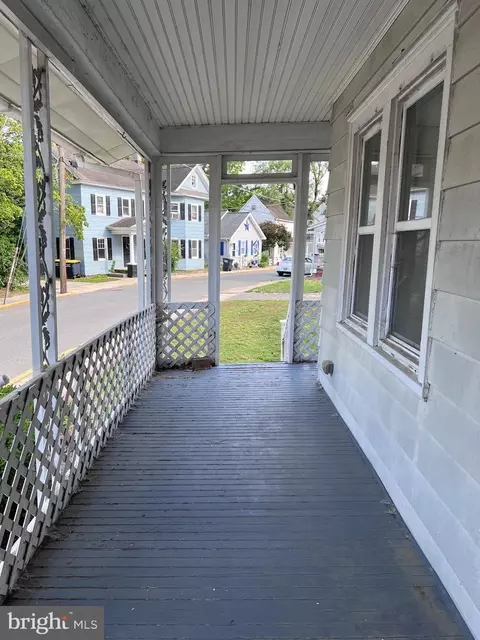 Exterior - 402 Willow St, Laurel, DE 19956 photo 5 of 5