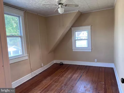 Bedroom - 402 Willow St, Laurel, DE 19956 photo 3 of 6
