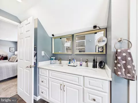 Bath - 26285 Broadkill Rd, Milton, DE 19968 photo 10 of 14