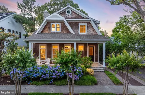 109 Stockley St, Rehoboth Beach, DE 19971
