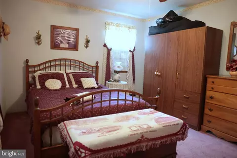 Bedroom - 29429 Edgewood Ave, Laurel, DE 19956 photo 2 of 3