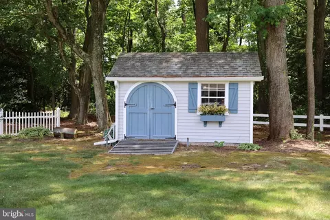 Exterior - 29429 Edgewood Ave, Laurel, DE 19956 photo 6 of 8