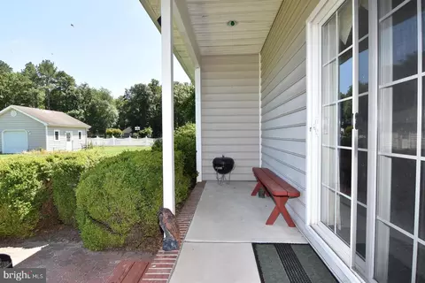 Exterior - 30849 Old Landing Rd, Laurel, DE 19956 photo 2 of 4