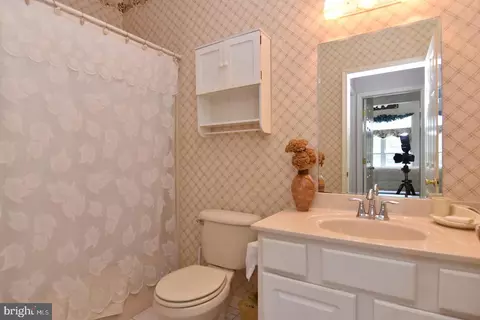 Bath - 30849 Old Landing Rd, Laurel, DE 19956 photo 3 of 3
