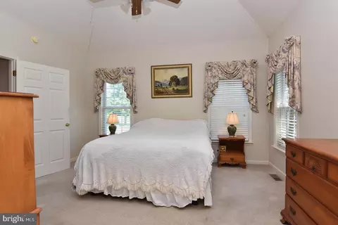 Bedroom - 30849 Old Landing Rd, Laurel, DE 19956 photo 2 of 5