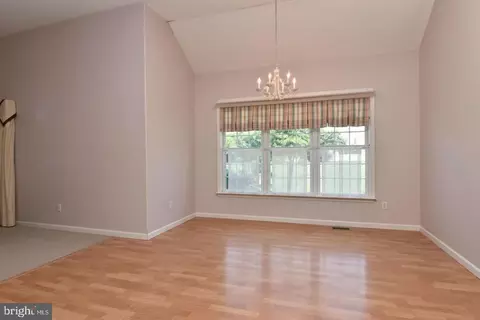 Living - 30849 Old Landing Rd, Laurel, DE 19956 photo 1 of 4