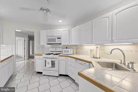 Kitchen - 767 Hickman Dr, Ocean View, DE 19970 photo 1 of 4