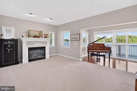 Living - 30300 S Mill Run, Milton, DE 19968 photo 2 of 2