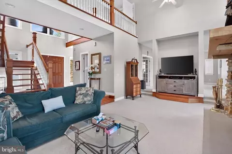 Living - 30300 S Mill Run, Milton, DE 19968 photo 1 of 2