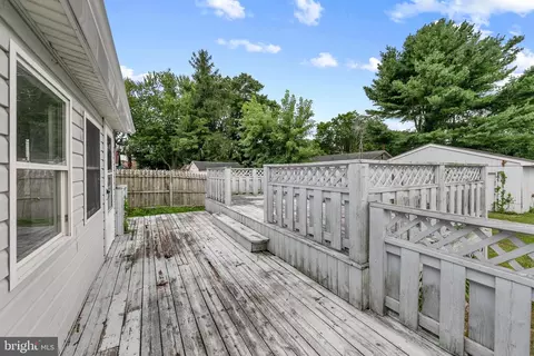 Exterior - 414 Pine St, Milton, DE 19968 photo 5 of 13