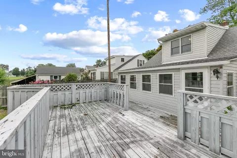 Exterior - 414 Pine St, Milton, DE 19968 photo 4 of 13