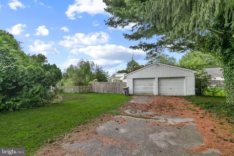 Exterior - 414 Pine St, Milton, DE 19968 photo 10 of 13