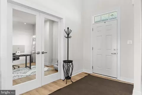 Entry Way - 14386 Workman Cir, Milton, DE 19968 photo 1 of 24