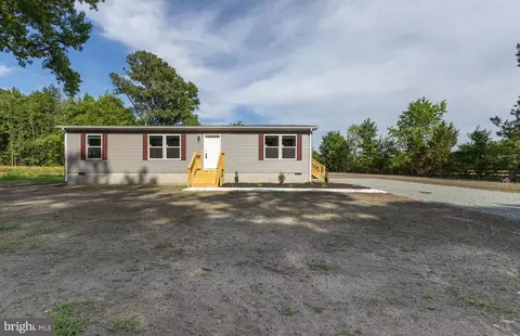 31697 E Trap Pond Rd, Laurel, DE 19956