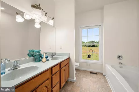 Bath - 16756 Redden Rd, Georgetown, DE 19947 photo 1 of 5