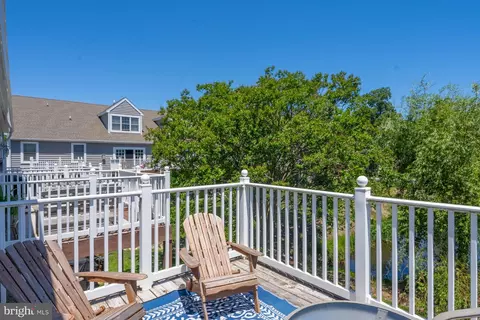 Exterior - 22 Nell Loop #18, Rehoboth Beach, DE 19971 photo 5 of 9