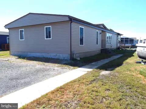 35587 Pine Dr, Millsboro, DE 19966