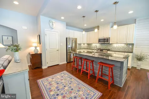 Kitchen - 33112 Ogre Dr, Ocean View, DE 19970 photo 1 of 6