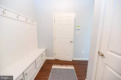 Entry Way - 33112 Ogre Dr, Ocean View, DE 19970 photo 7 of 13