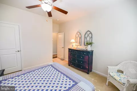 Bedroom - 33112 Ogre Dr, Ocean View, DE 19970 photo 8 of 8