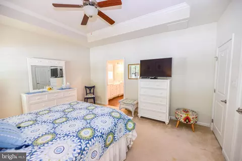 Bedroom - 33112 Ogre Dr, Ocean View, DE 19970 photo 3 of 8