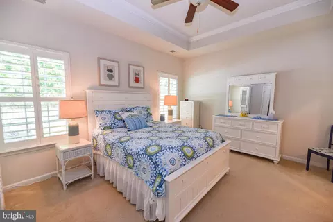Bedroom - 33112 Ogre Dr, Ocean View, DE 19970 photo 2 of 8