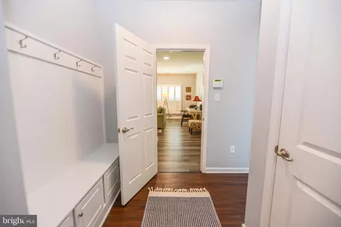 Entry Way - 33112 Ogre Dr, Ocean View, DE 19970 photo 8 of 13